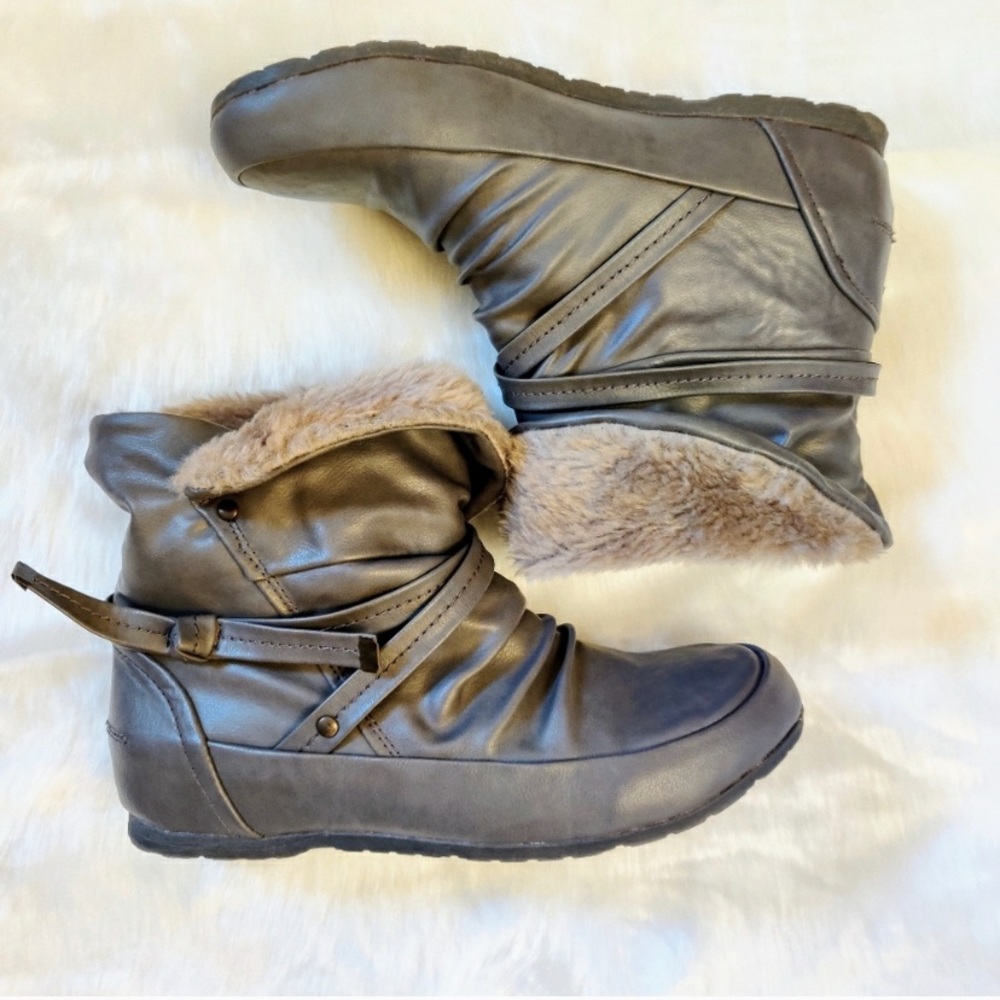 ALDO faux fur lined booties